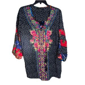 Caleoas Tunic Plus Size 1X Black Floral Embroidered Boho Hippie Blouse